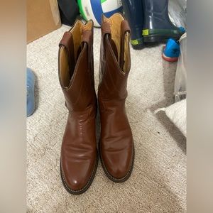 Youth Justin’s Cowboy Boots size 5